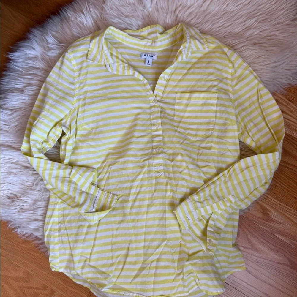 Old Navy Yellow Cream Button Down Polo Shirt - Picture 1 of 3